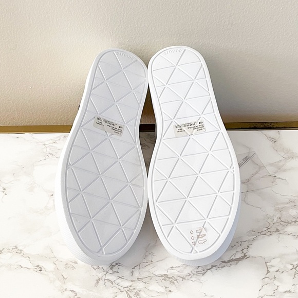 Schutz Kristin White/ Black Sherpa Lined Sneakers Size 10 NWT - Picture 8 of 8